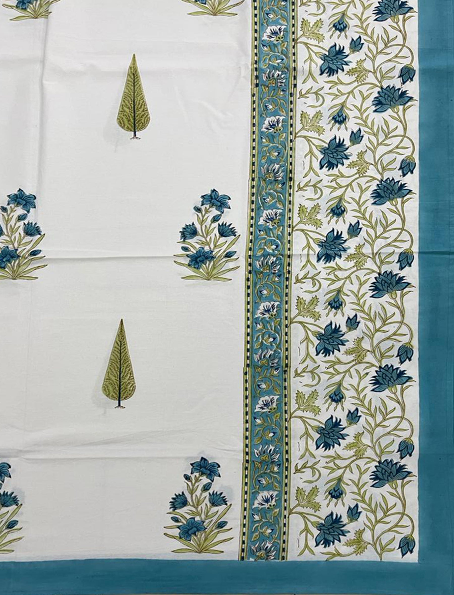 Hand Block Printed Cotton Double Bedsheet With Pillow Cover