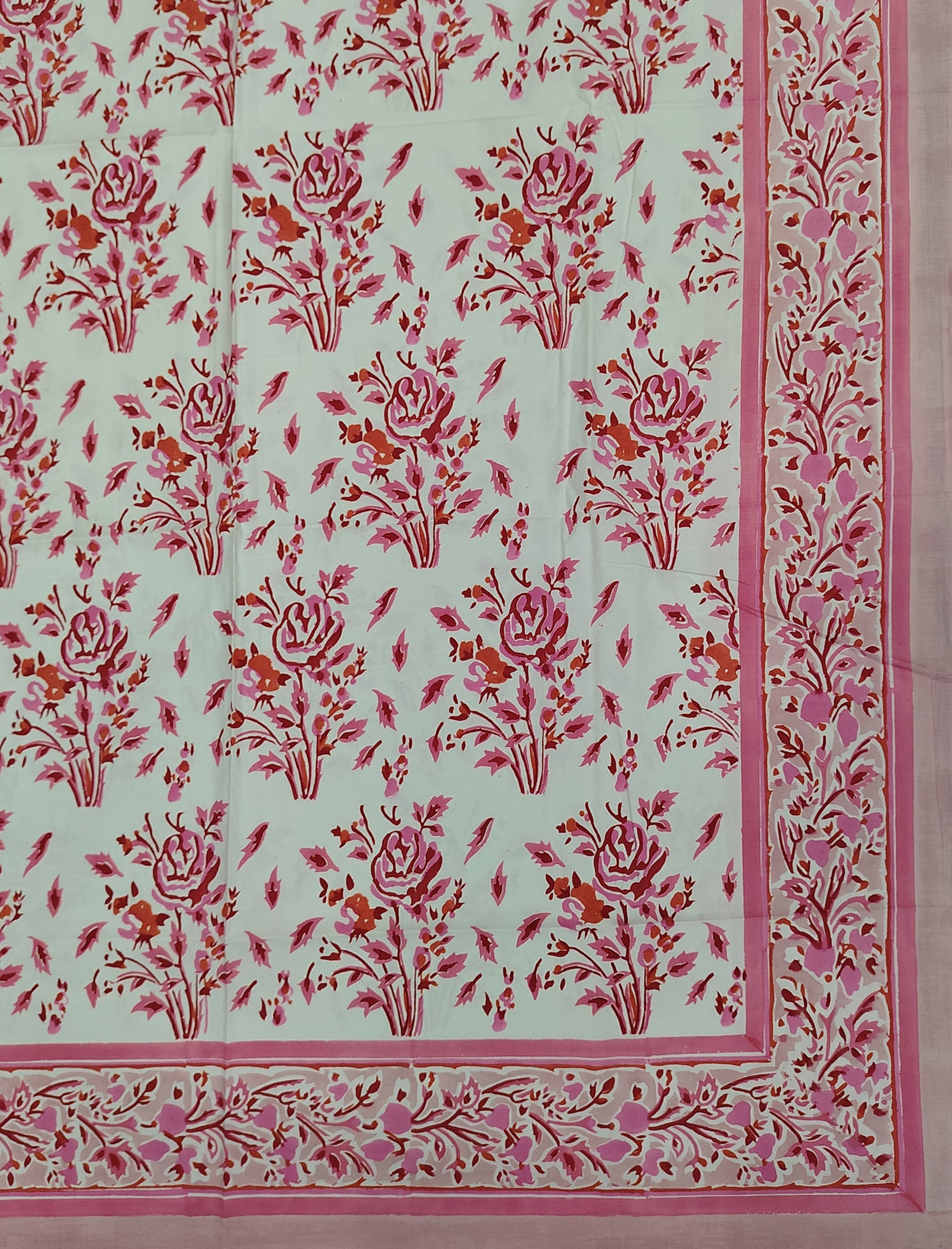Hand Block Printed Cotton Double Bedsheet With Pillow Covers
