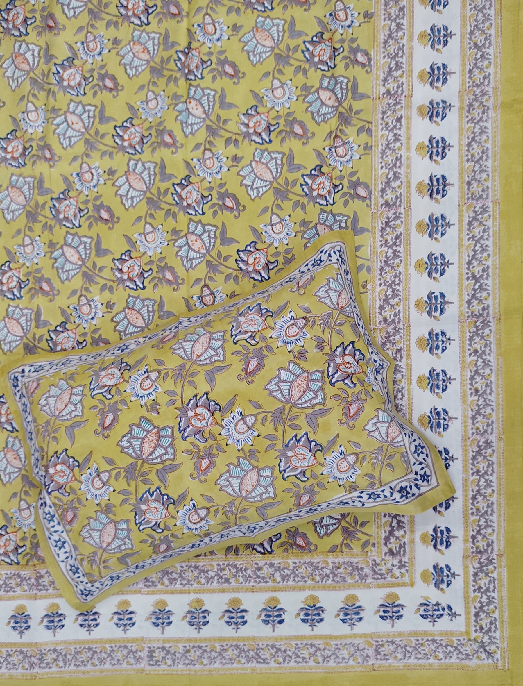 Hand Block Printed Cotton Double Bedsheet With Pillow Covers