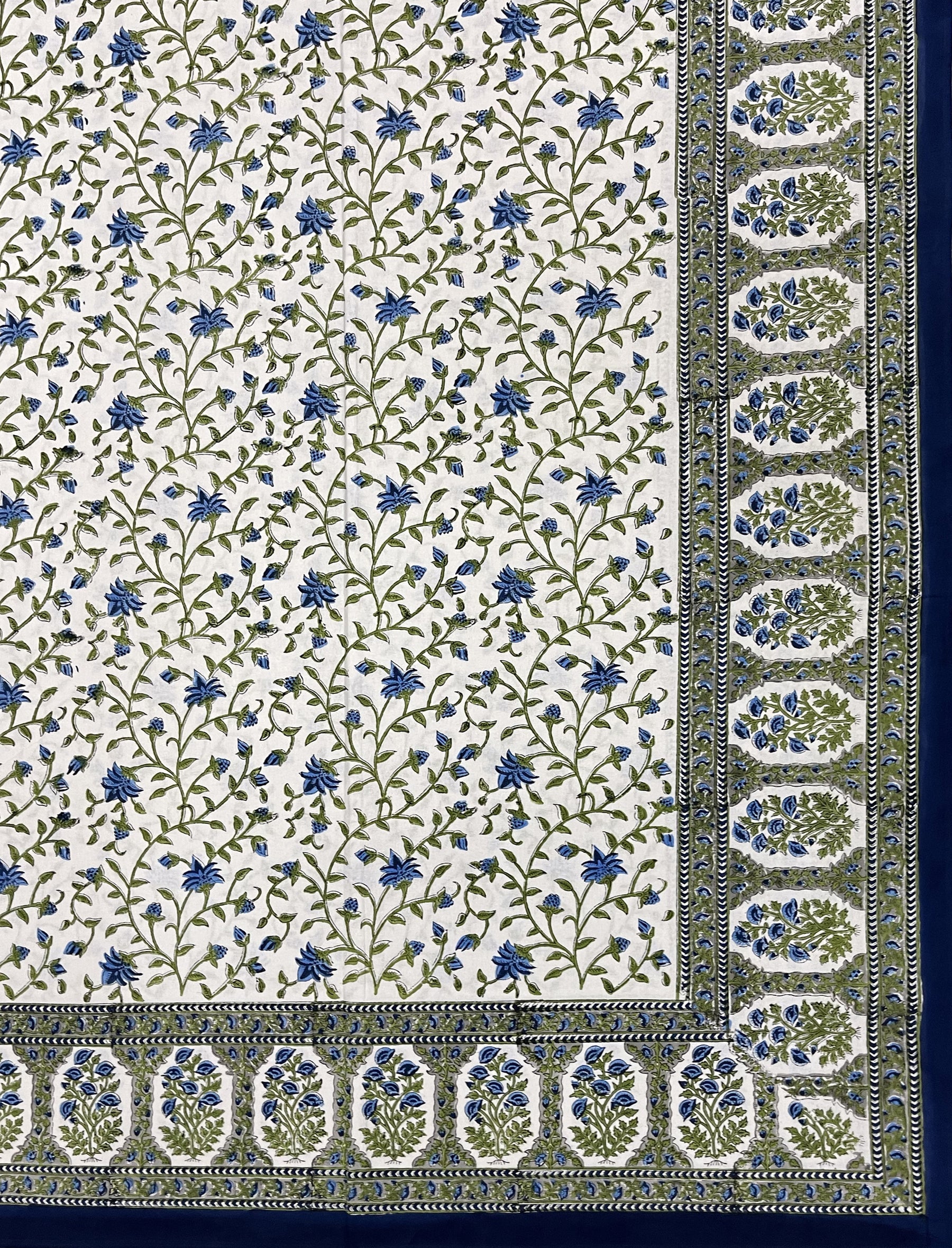 Hand Block Printed Cotton Double Bedsheet With Pillow Covers