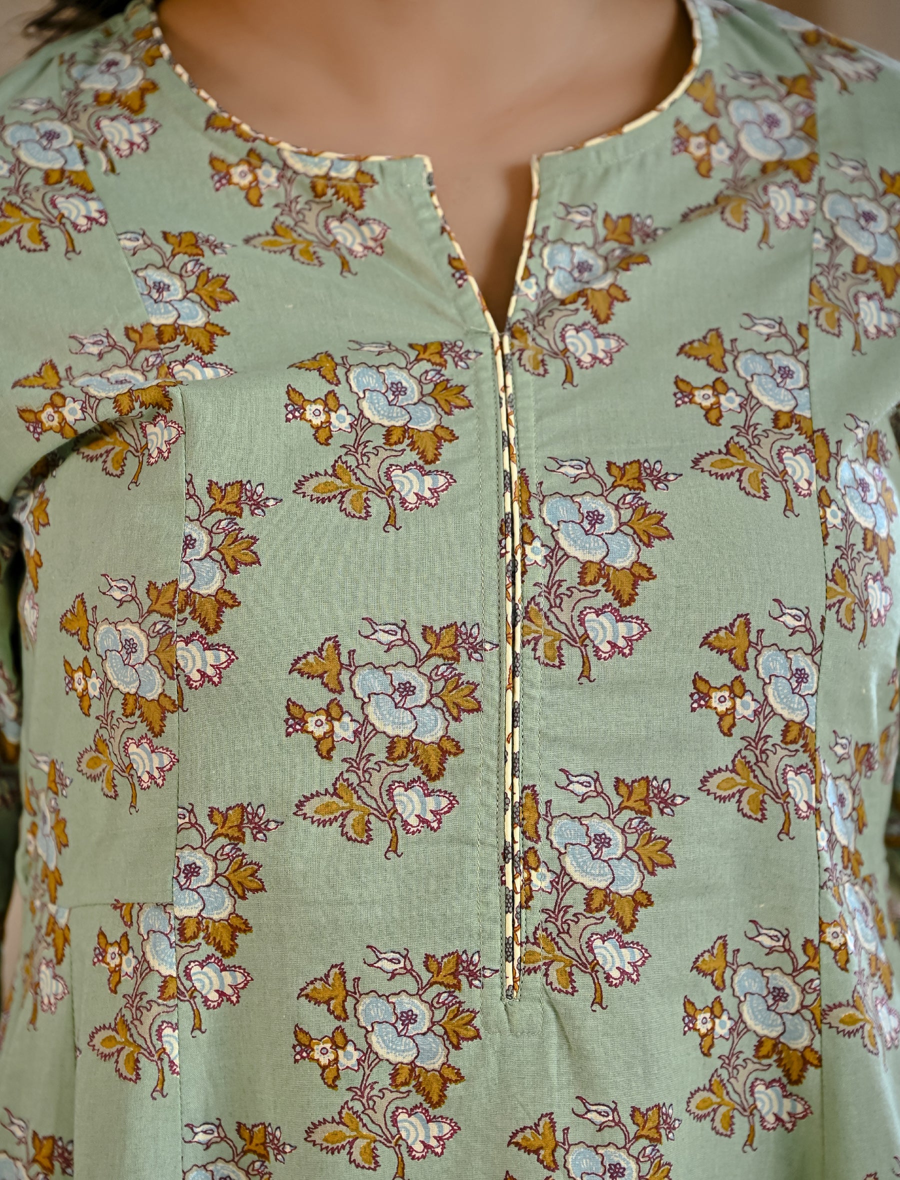 Pastel Jaal Printed Cotton Kurta Pant Set