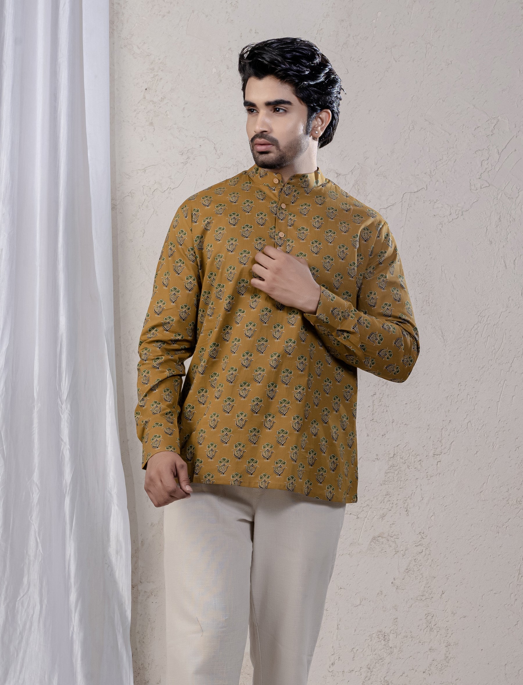 Cotton Printed Full Sleeves Short Kurta For Men