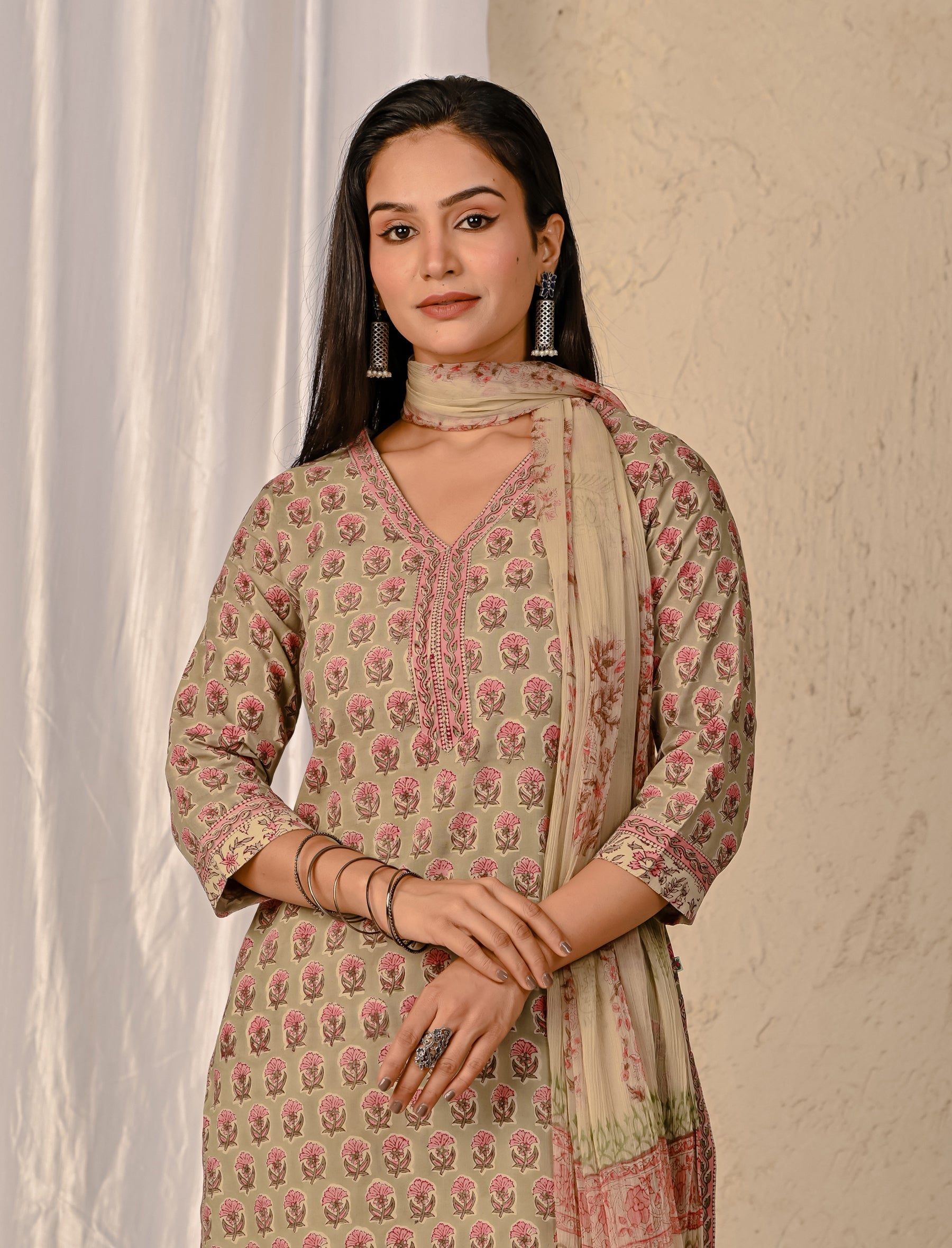 Green Butta Block Printed Cotton Kurta Pant Set