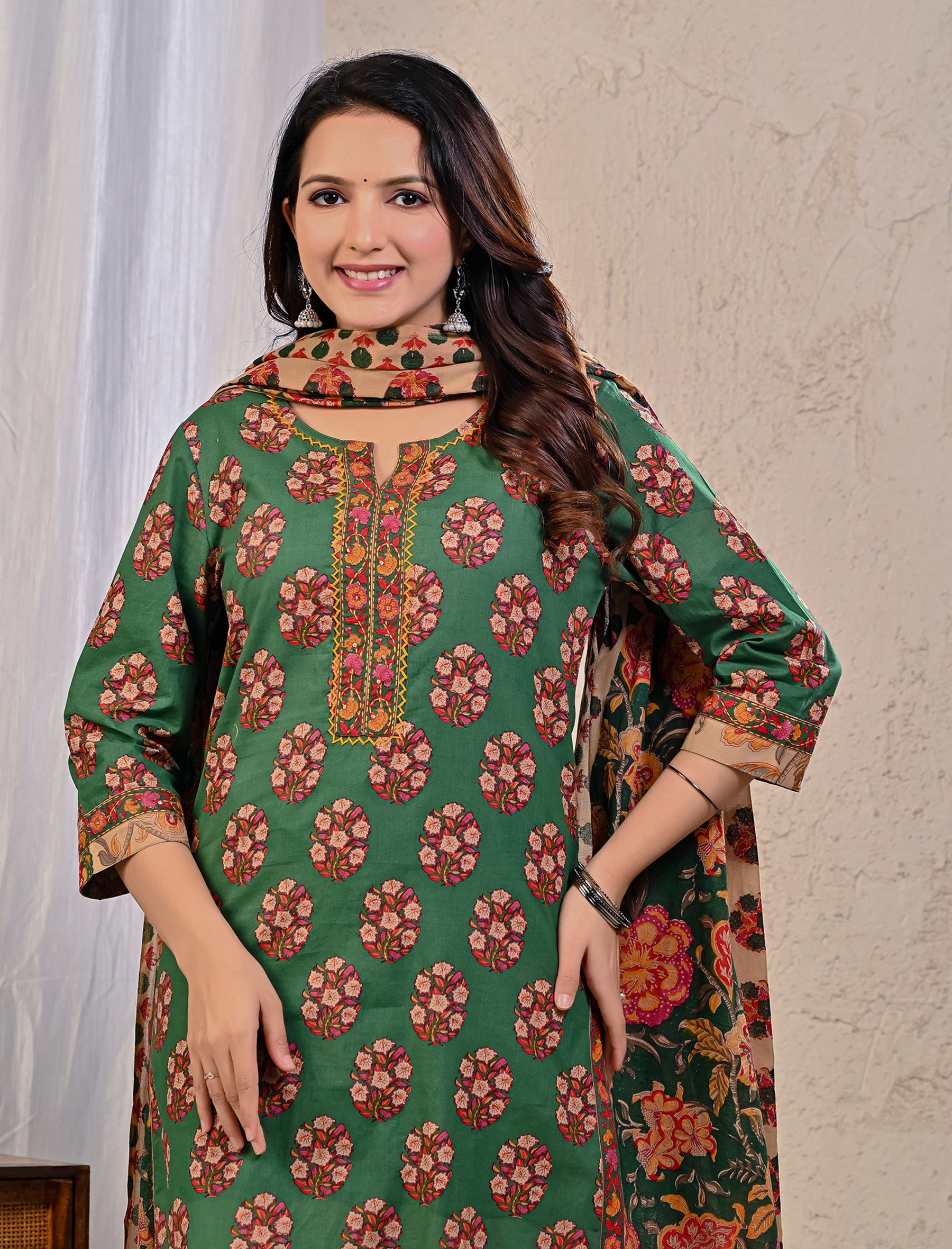 Green Butta Block Printed Cotton Kurta Pant Set With Mulmul Dupatta