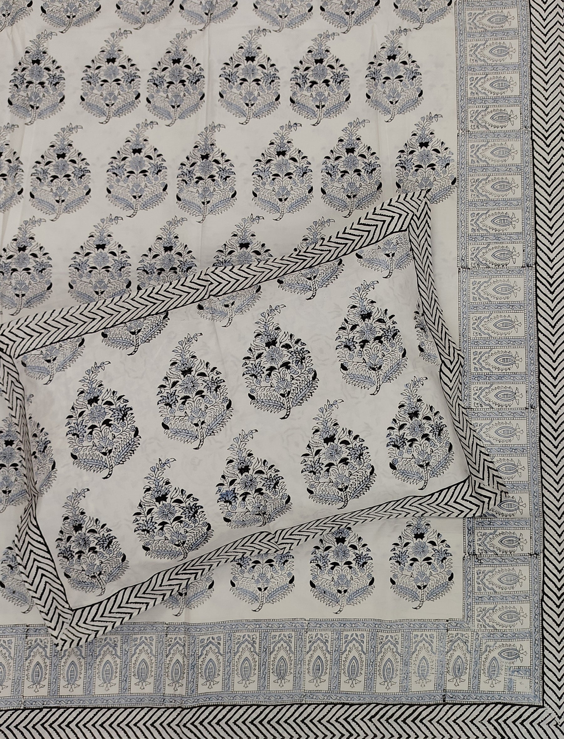 Hand Block Printed Cotton Double Bedsheet With Pillow Covers