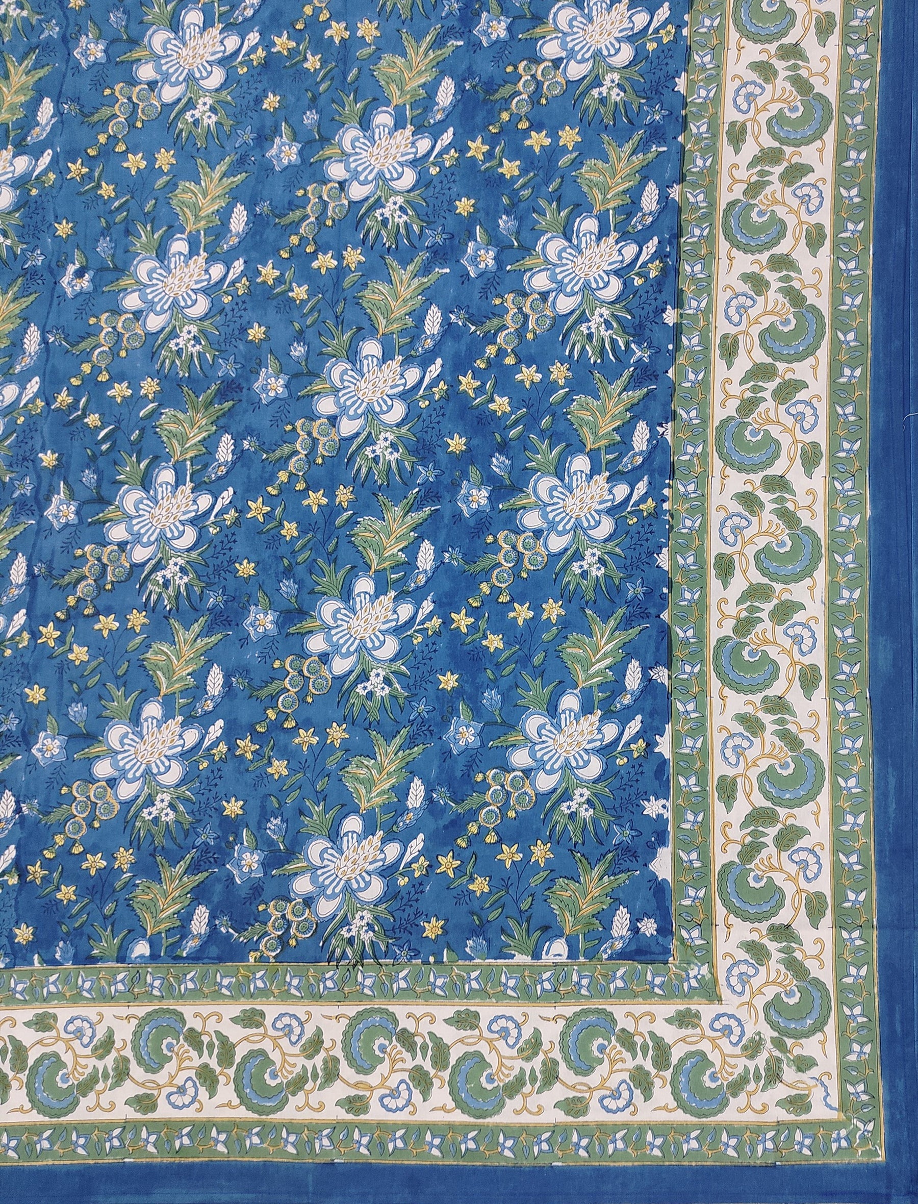 Hand Block Printed Cotton Double Bedsheet With Pillow Covers