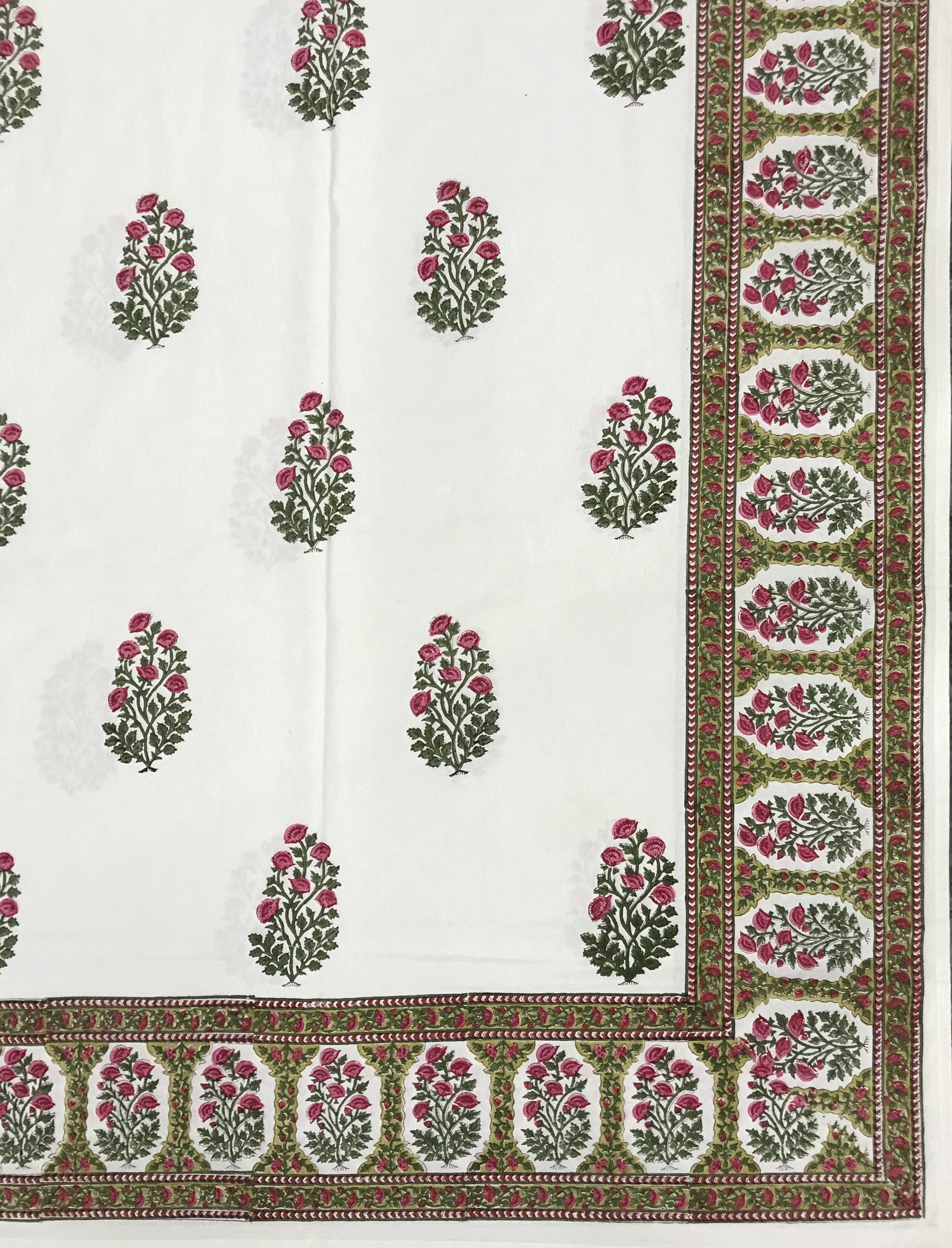 Printed Cotton Double Bedsheet With Pillow Covers