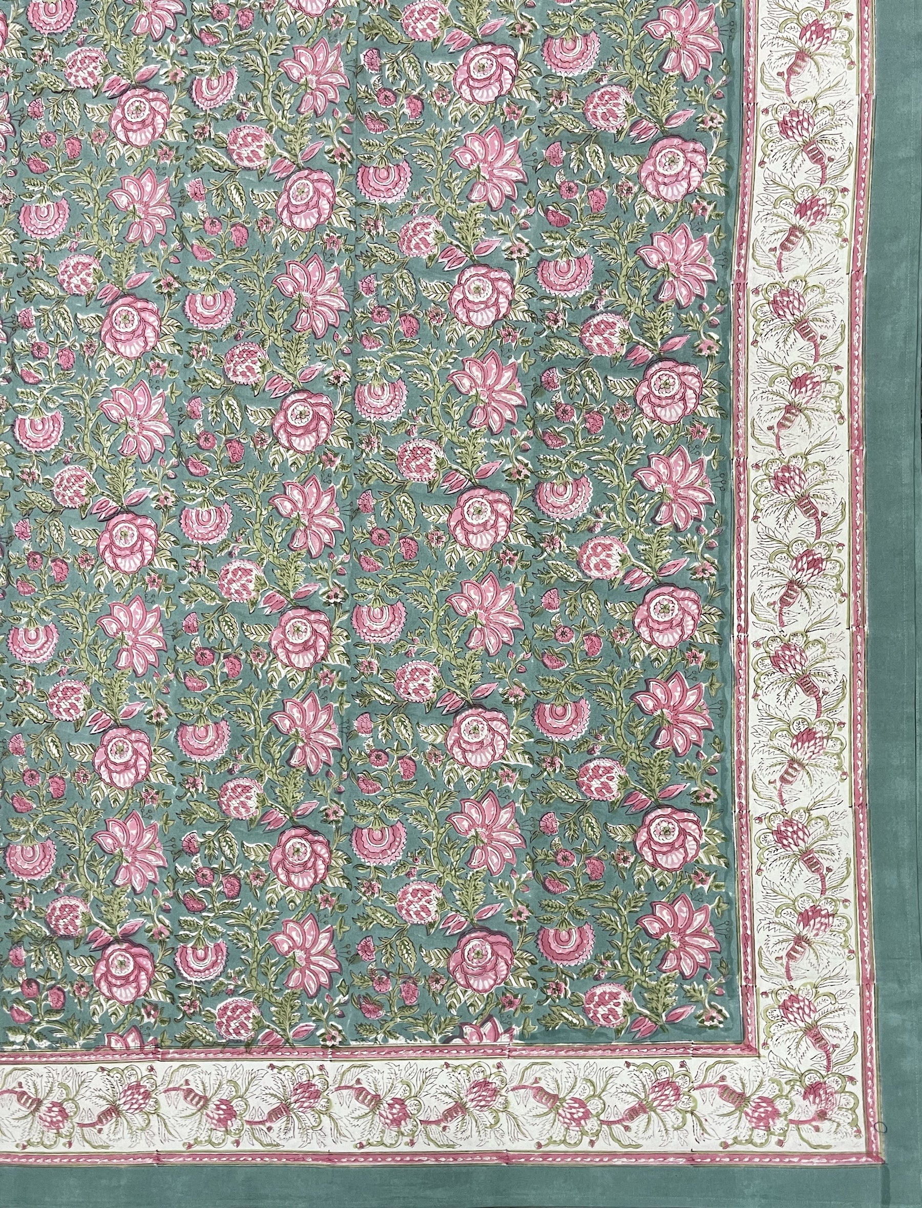 Hand Block Printed Cotton Double Bedsheet With Pillow Covers