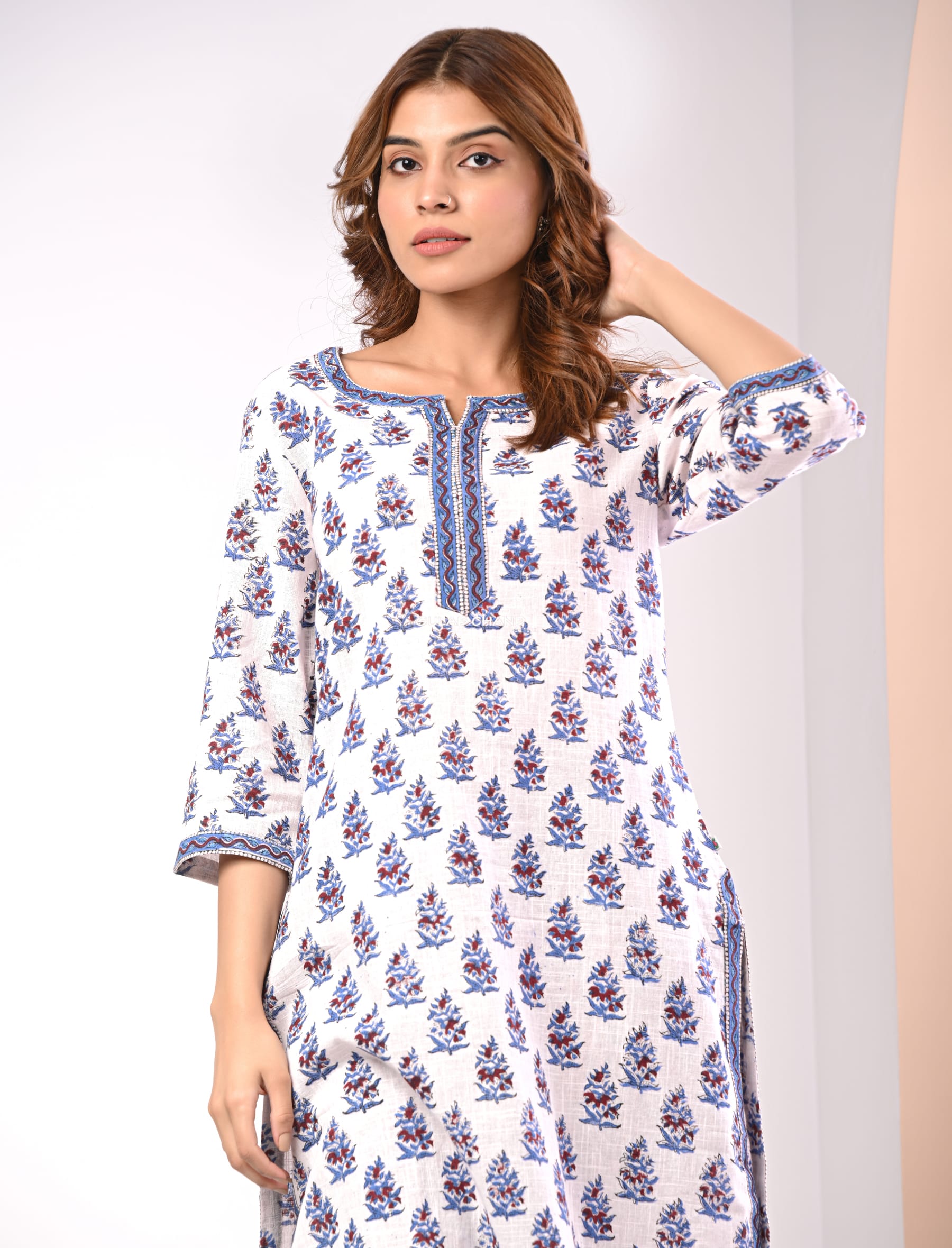 White Butta Block Printed Cotton Kurta Pant Set ( Set Of 2 )