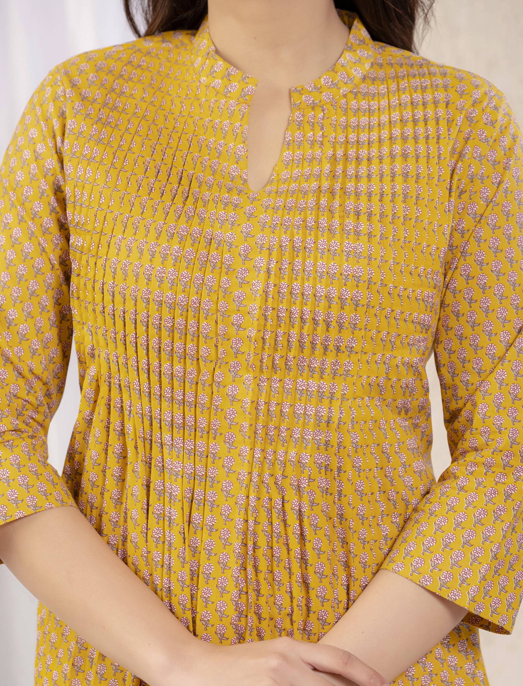 Yellow Butti Printed Straight Kurti