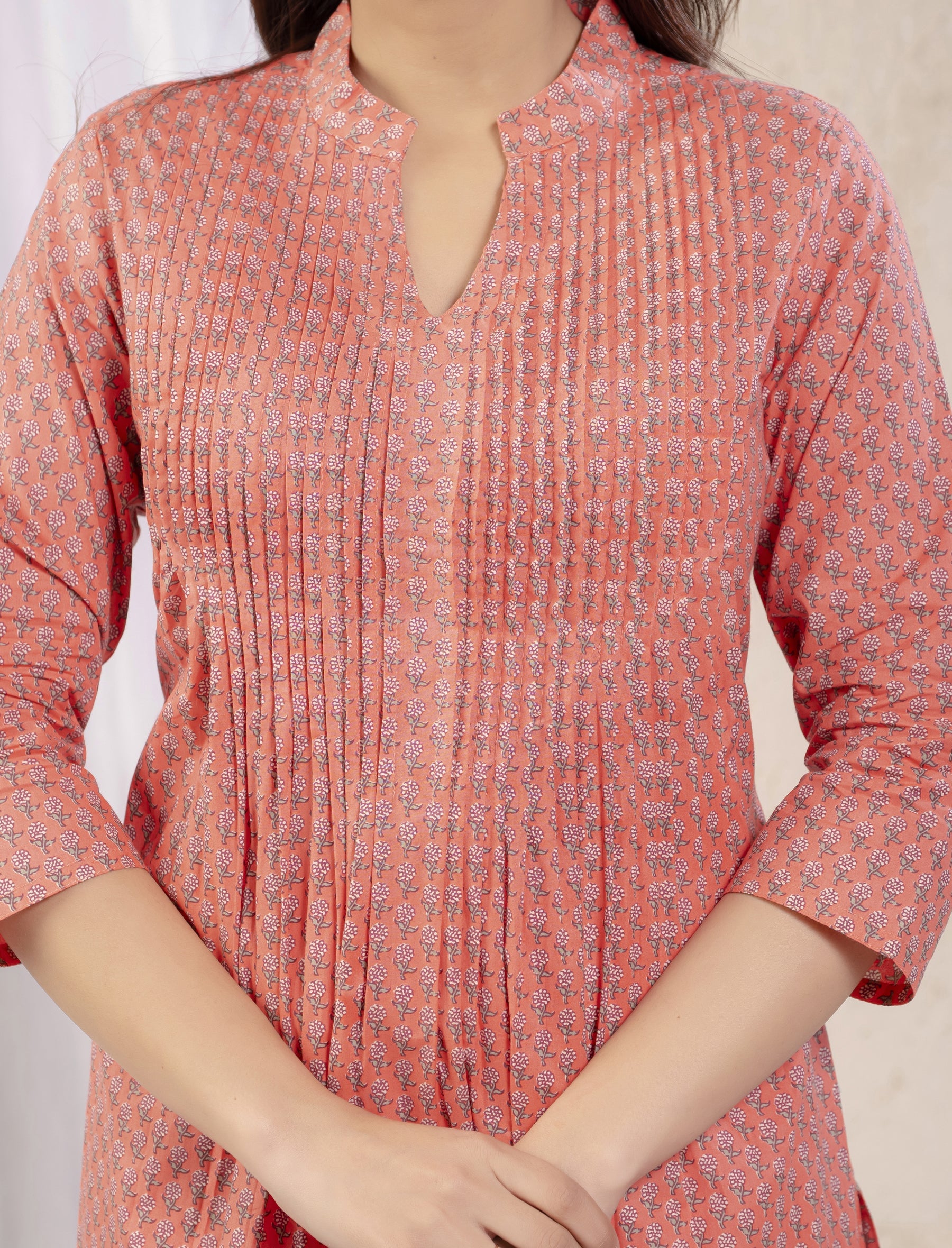 Peach Butti Printed Straight Kurti